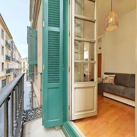 Lovely In The Historical Center Apartment